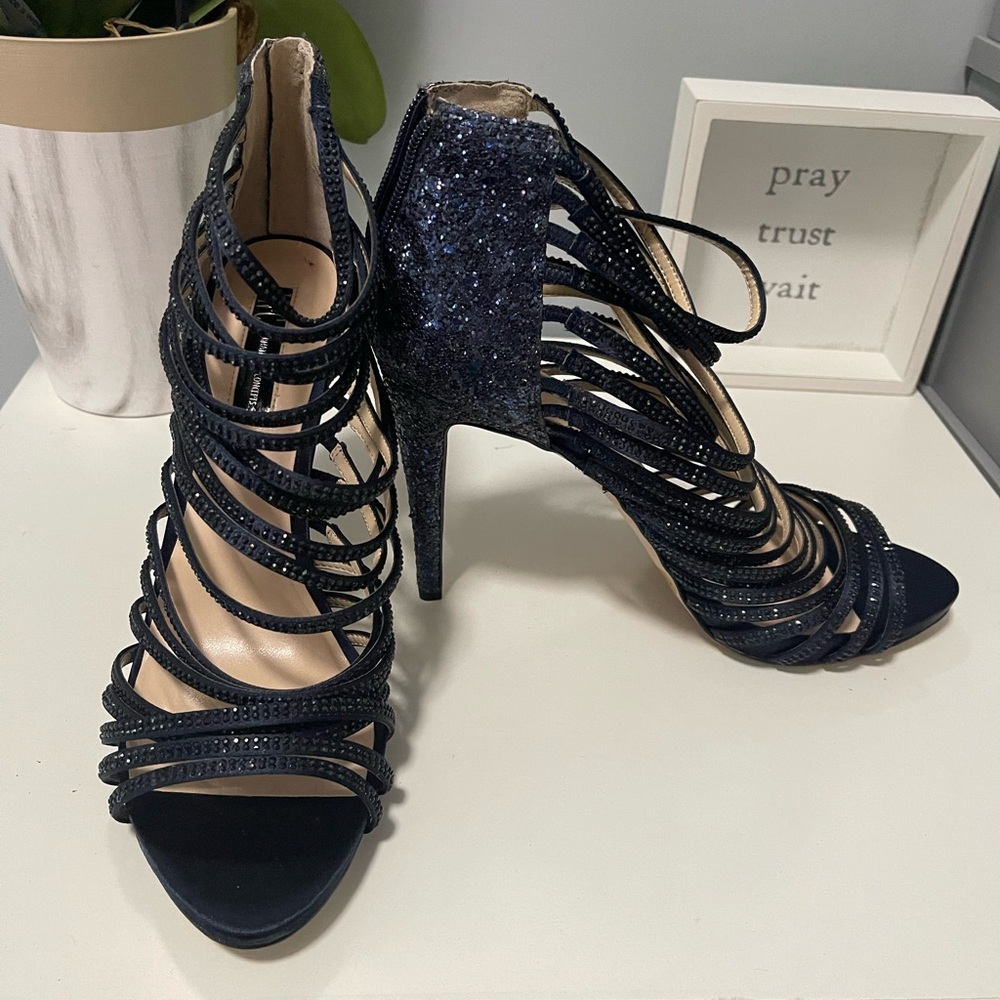 INC METALLIC BEADED SHOE SIZE 9.5